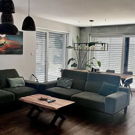 Pool House Feriehus