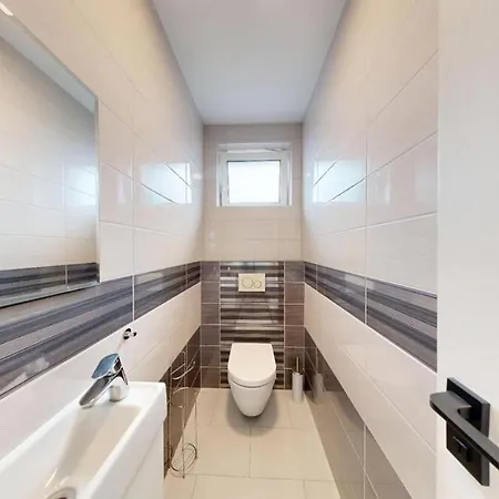 Pool House Vakantiehuis *